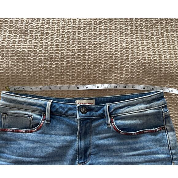 Driftwood Festival Lulu's Denim Cut Off Shorts 30" Waist 4.5" Inseam - Picture 4 of 6